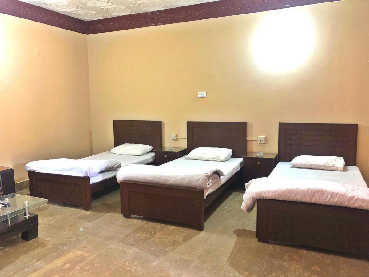 Babar House Otel Faysalabad Dış mekan fotoğraf